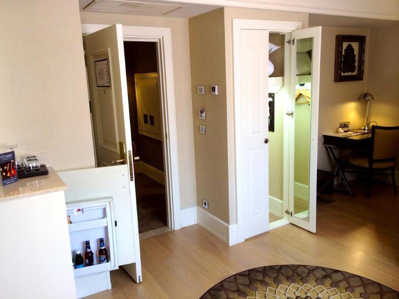 Titanic Comfort Sisli Istanbul Exteriör bild